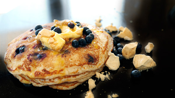 How to make Blueberry Buttermilk Pancakes with Honeycomb