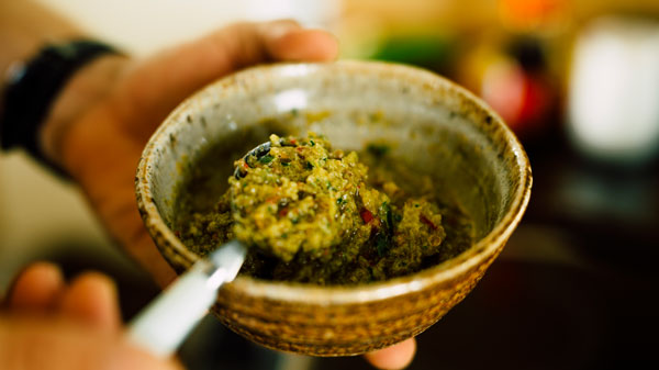 How to make a simple Green Curry Paste